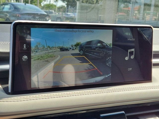 Used 2025 Genesis G70 2.5T RWD image 25