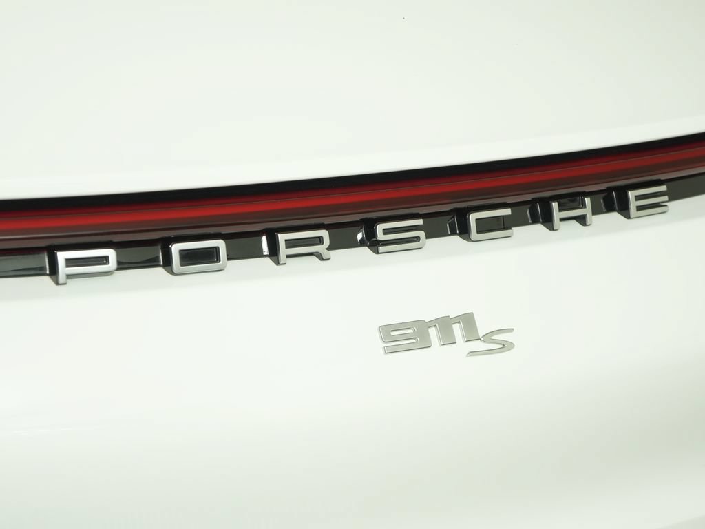 Certified 2020 Porsche 911 Cabriolet image 16
