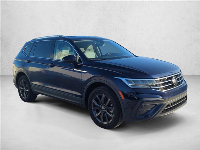 Used 2022 Volkswagen Tiguan SE FWD image 3