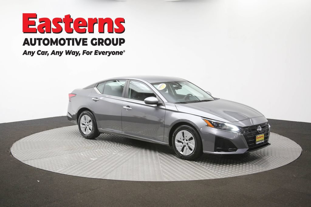 Used 2023 Nissan Altima 2.5 S FWD image 42