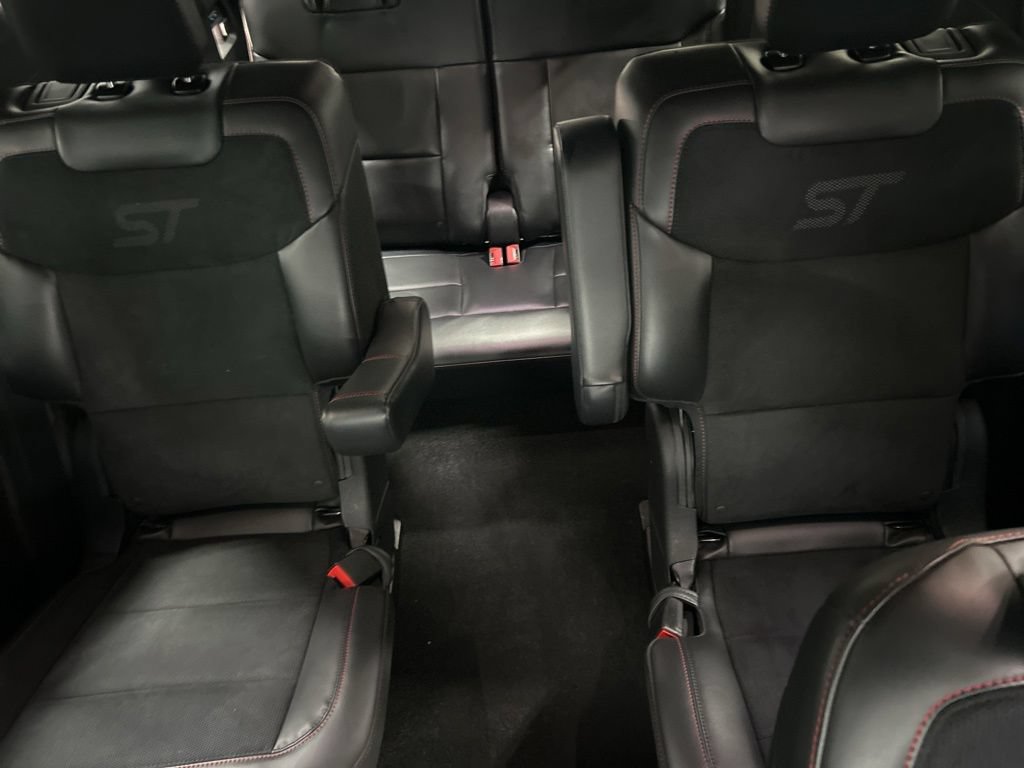 Used 2025 Ford Explorer ST AWD/4WD image 14
