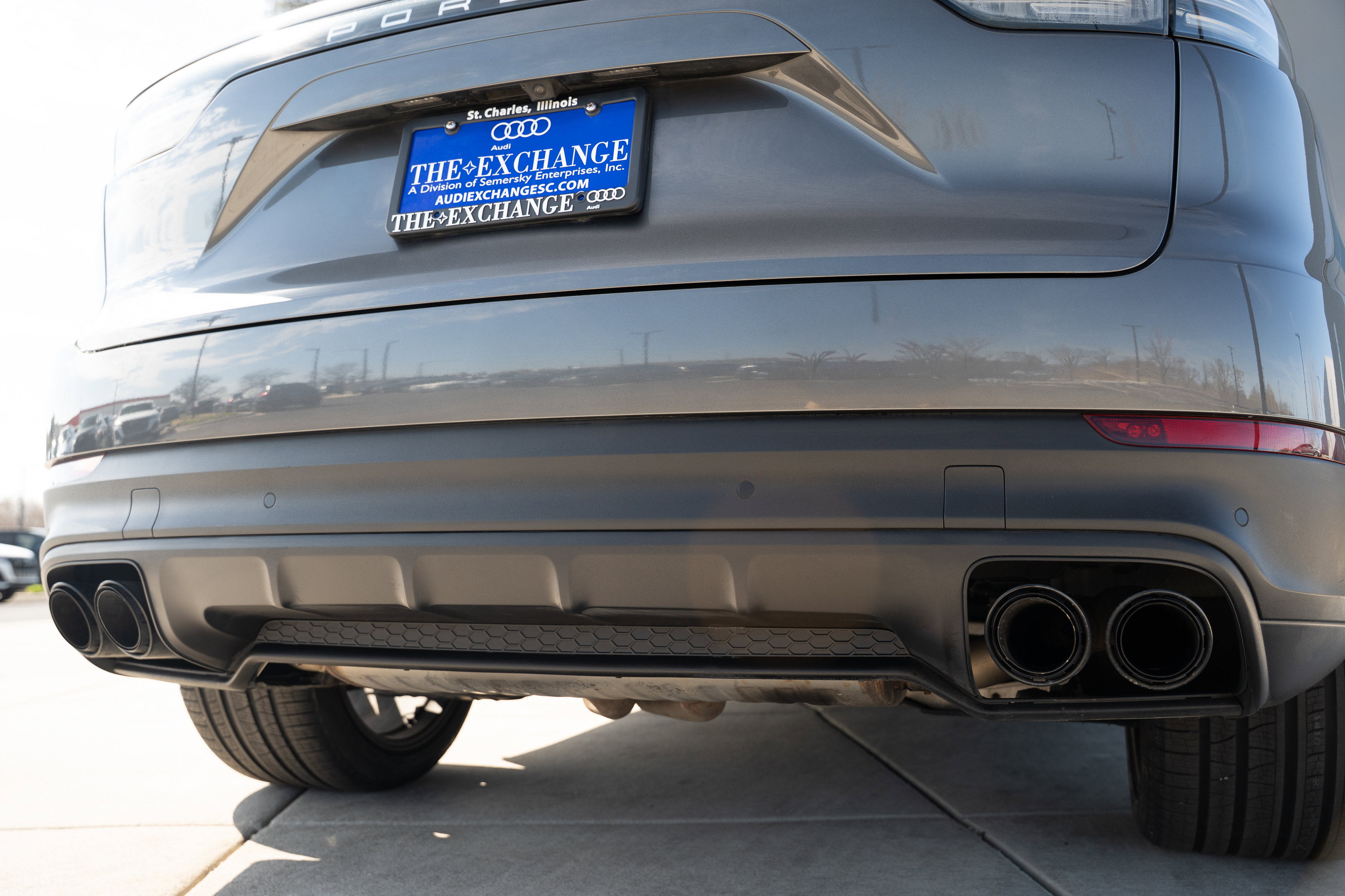 Used 2020 Porsche Cayenne image 34