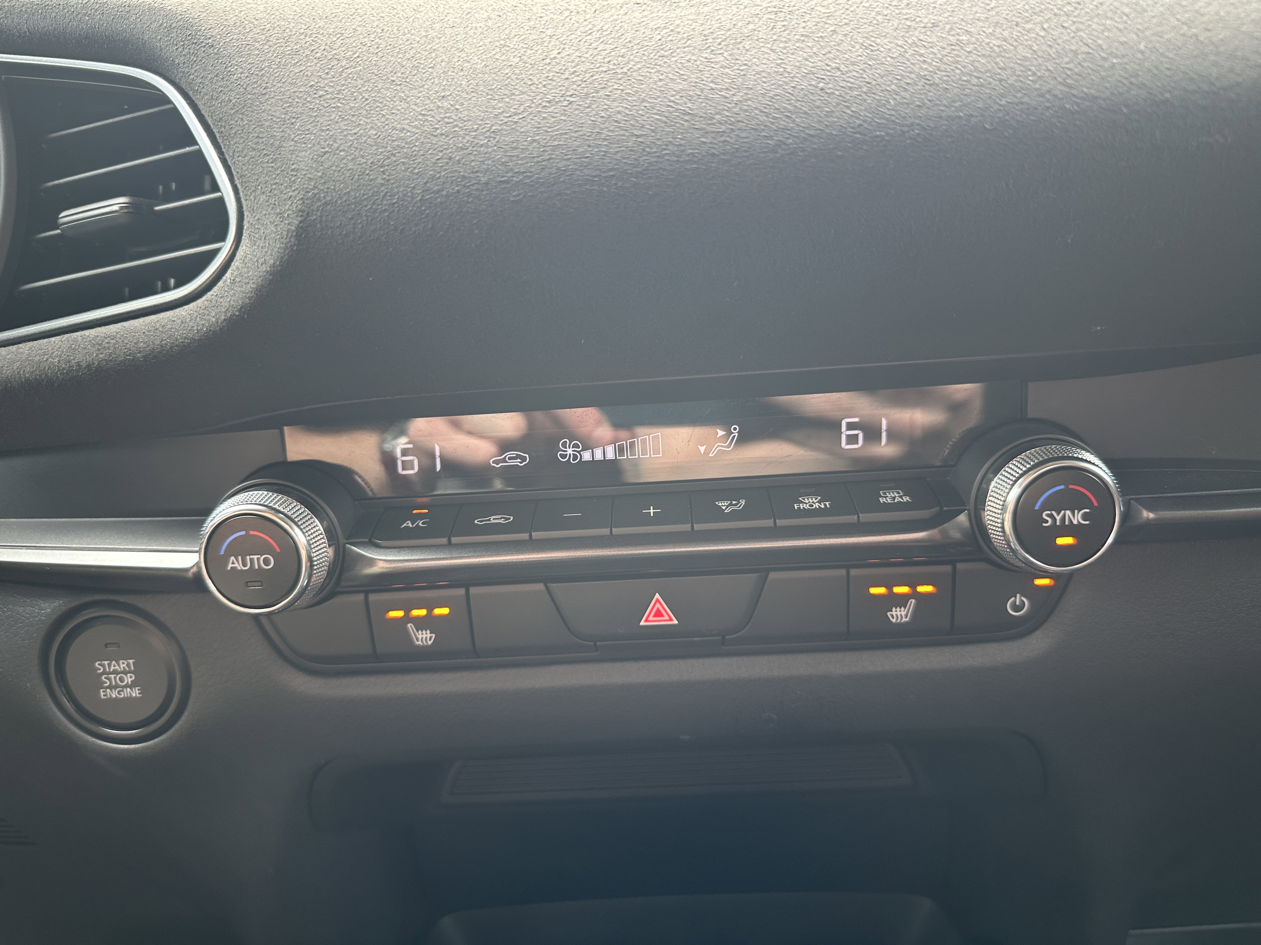 Certified 2025 MAZDA CX-30 Carbon AWD/4WD image 4