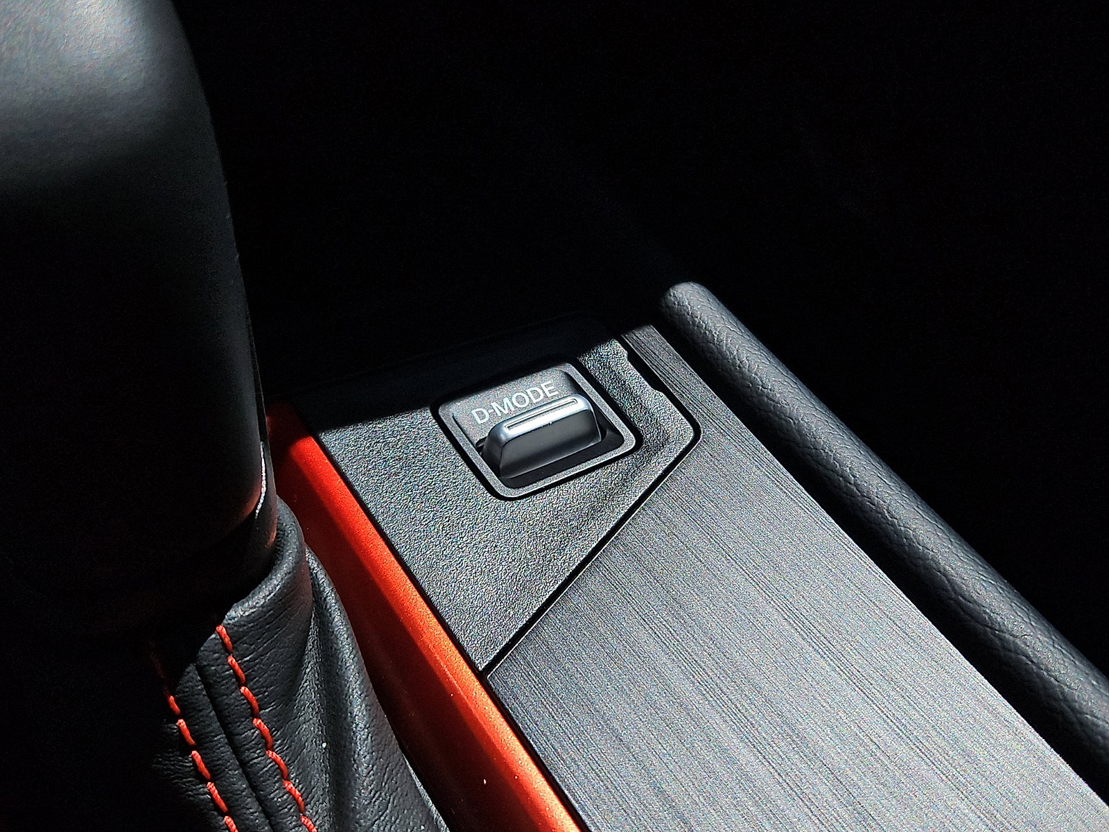 Certified 2025 Nissan Kicks SR image 22