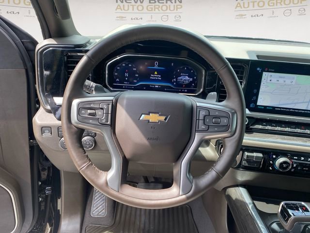 Used 2025 Chevrolet Silverado 1500 LTZ AWD/4WD image 12