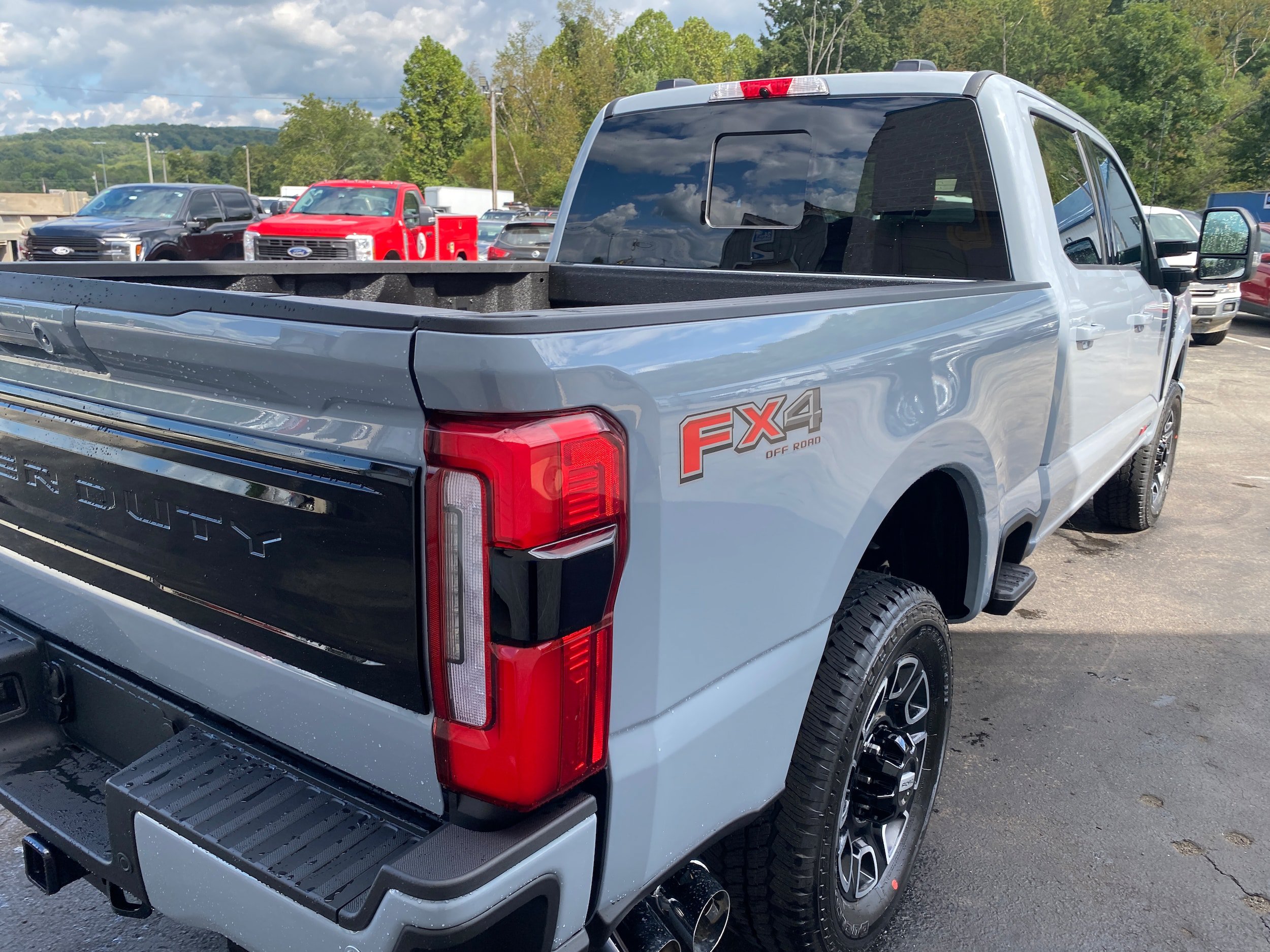 New 2026 Ford F350 Platinum w/ FX4 Off-Road Package AWD/4WD image 11