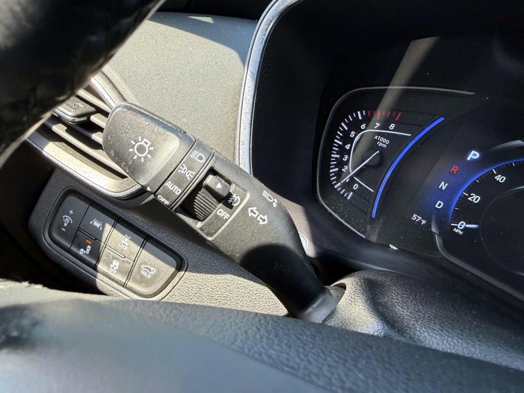 Used 2020 Hyundai Santa Fe Limited image 24