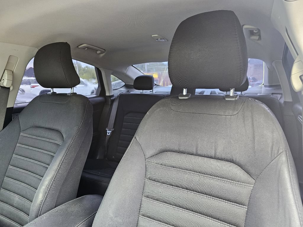 Used 2015 Ford Fusion SE FWD image 20