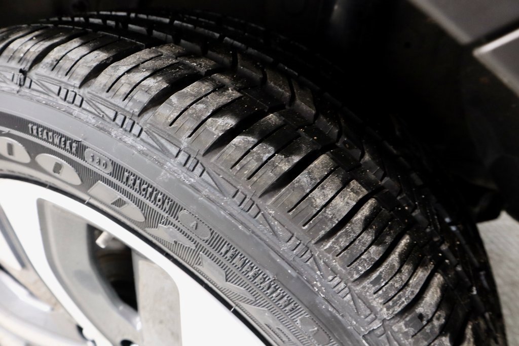 Used 2022 Kia Niro EX w/ Cold Weather Package image 21