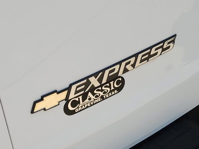 Used 2025 Chevrolet Express 3500 LS image 8
