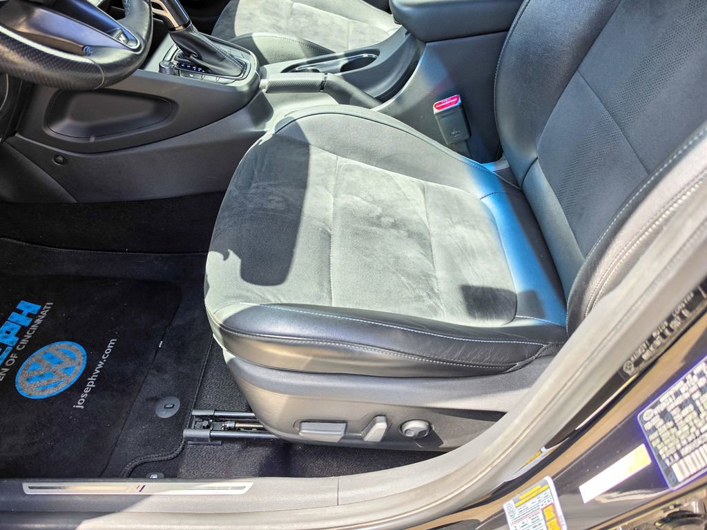 Used 2022 Hyundai Kona N FWD image 12