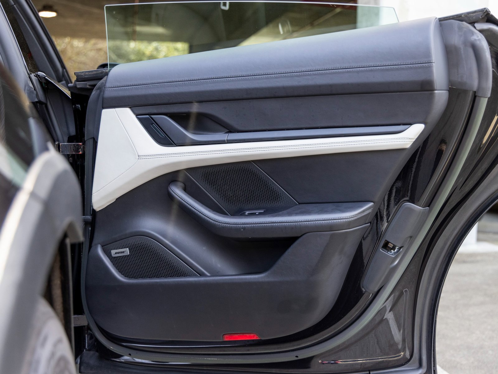 Certified 2022 Porsche Taycan 4 Cross Turismo image 44