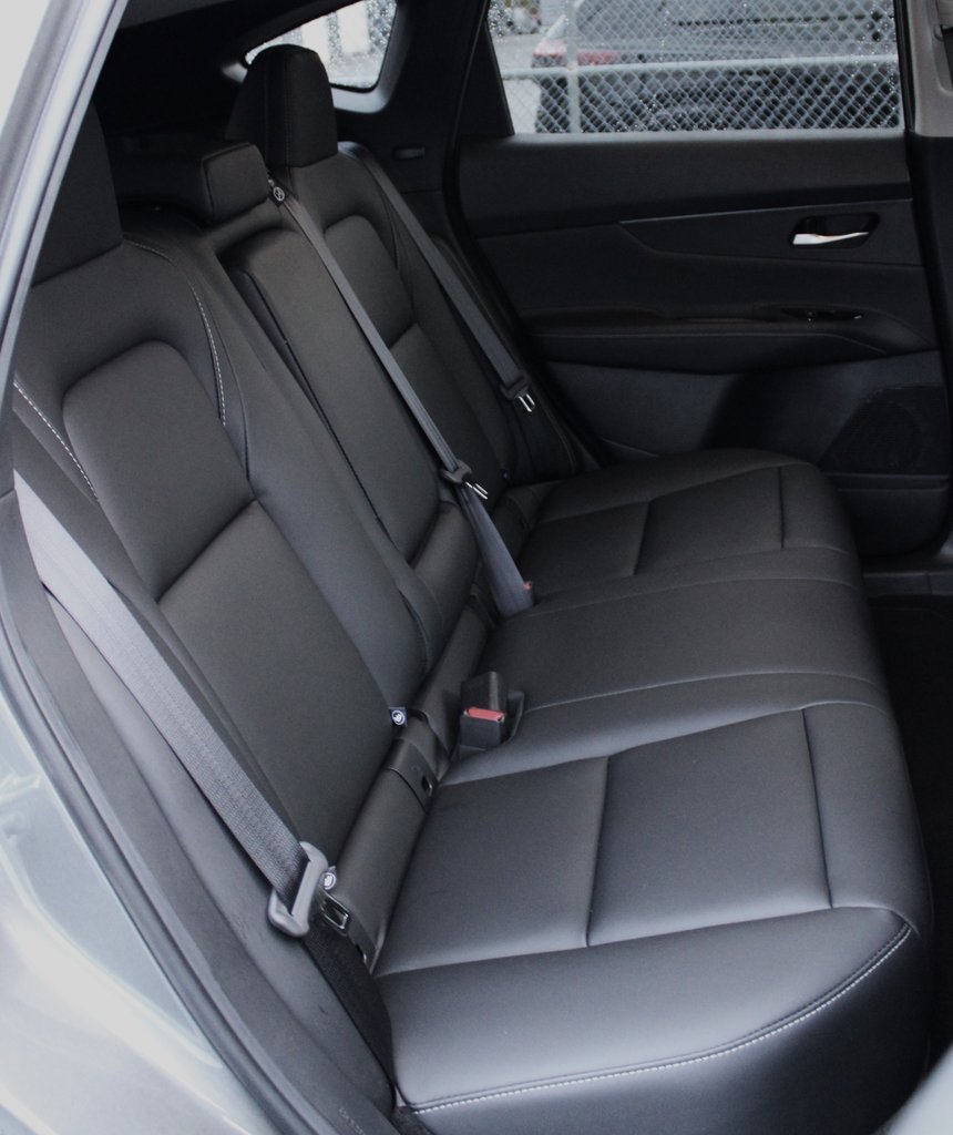 Certified 2025 Nissan Murano SV image 26