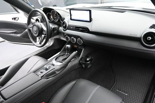 Used 2024 MAZDA MX-5 Miata Grand Touring w/ Weather Package RWD image 21