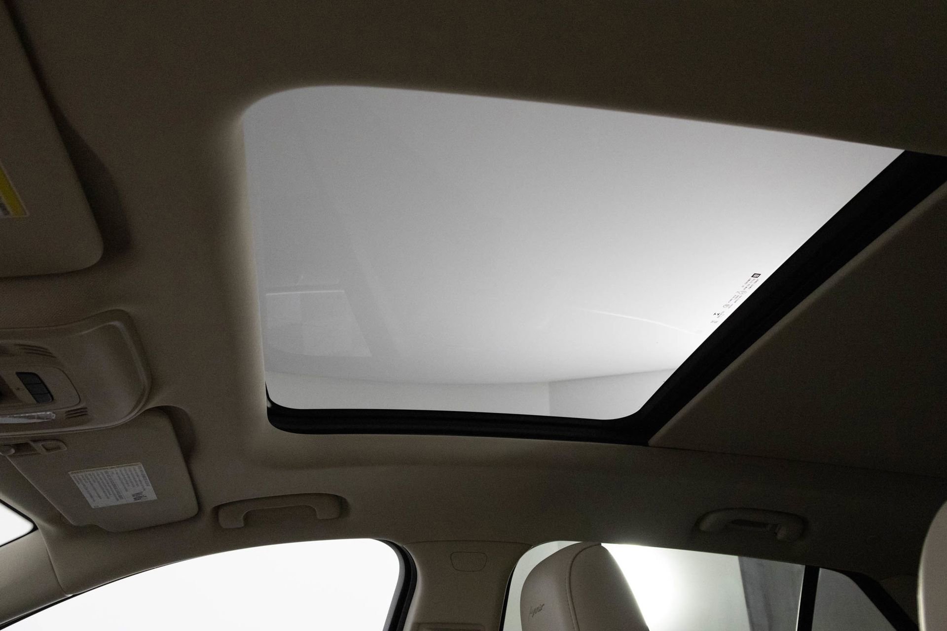 Certified 2023 Buick Envision Avenir image 31