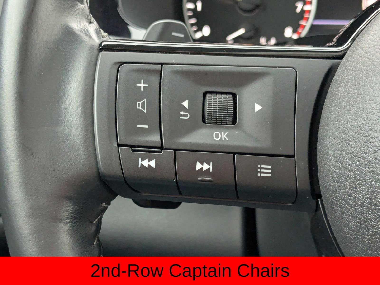 Used 2022 Nissan Pathfinder SV w/ SV Premium Package image 15