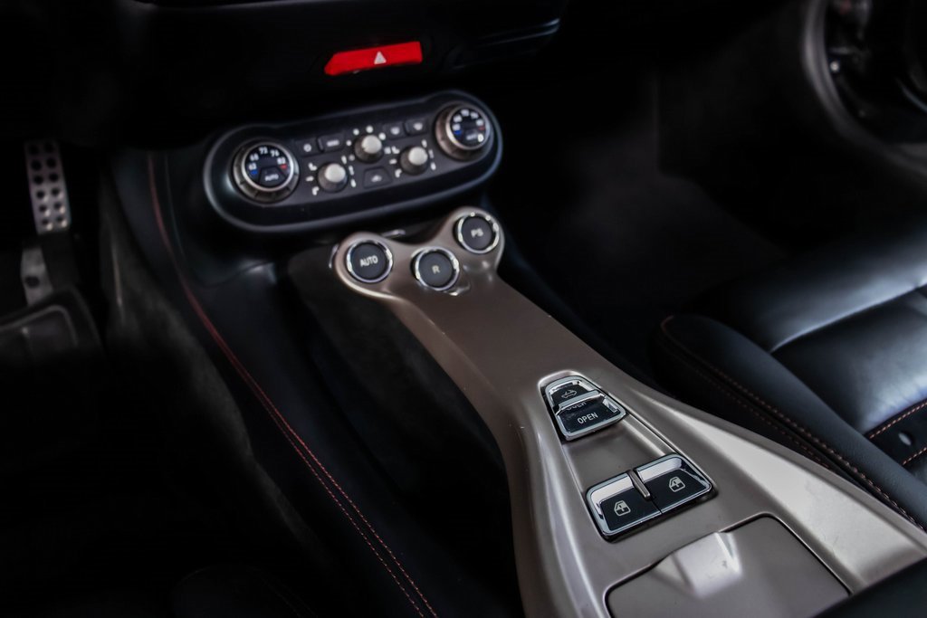 Used 2014 Ferrari California image 5