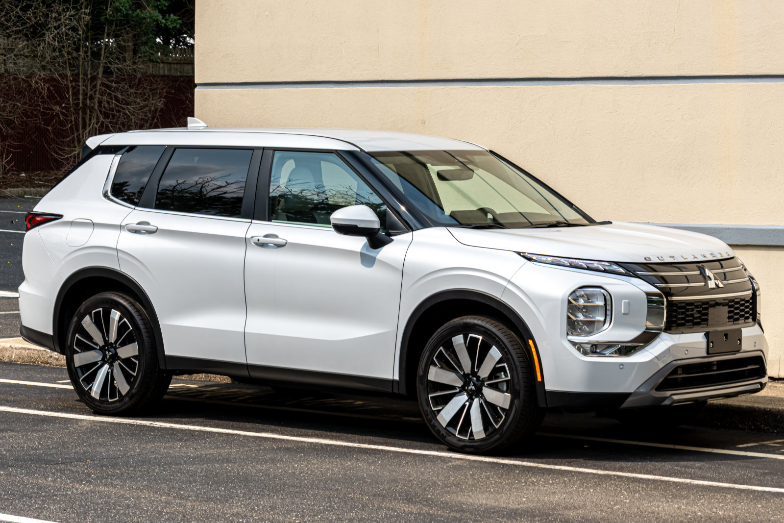 New 2026 Mitsubishi Outlander SE FWD image 11