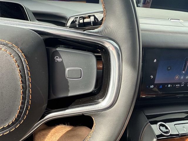 Used 2025 Lincoln Navigator Black Label AWD/4WD image 36