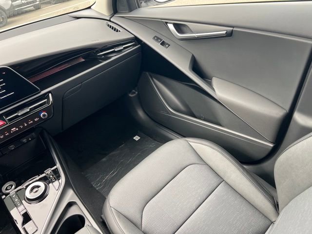 New 2026 Kia Niro Wave FWD image 15