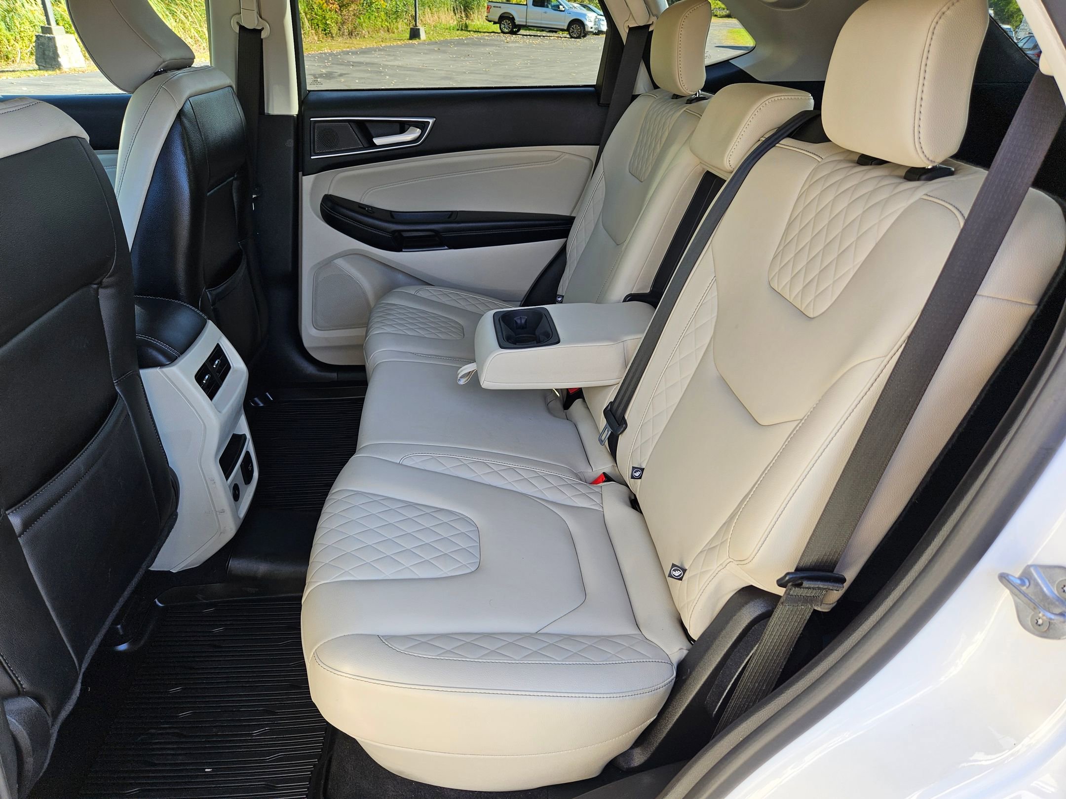 Used 2023 Ford Edge Titanium image 17