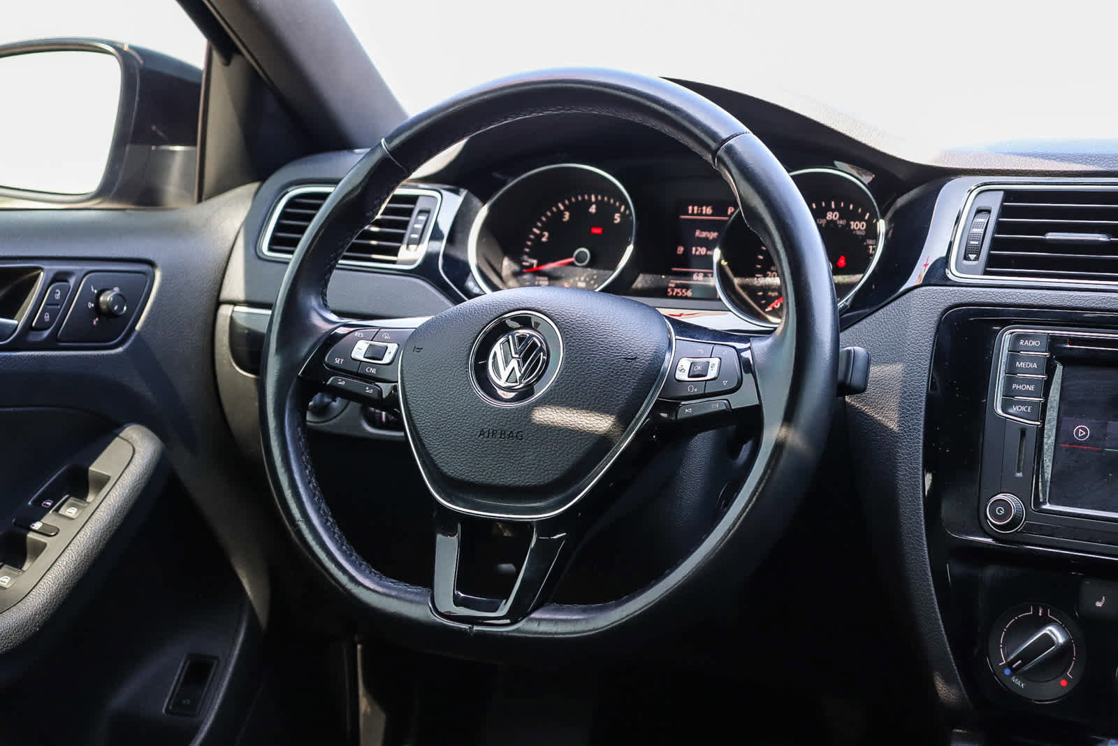 Used 2018 Volkswagen Jetta Sport image 14