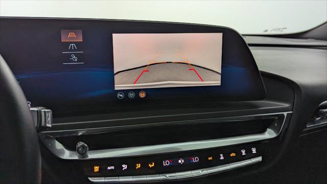 Used 2024 Cadillac Lyriq Tech w/ LPO, Floor Liner Package AWD/4WD image 28