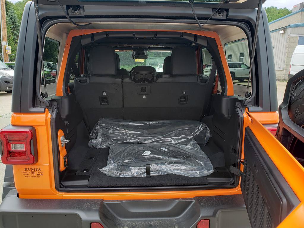 New 2026 Jeep Wrangler Unlimited Rubicon AWD/4WD image 9