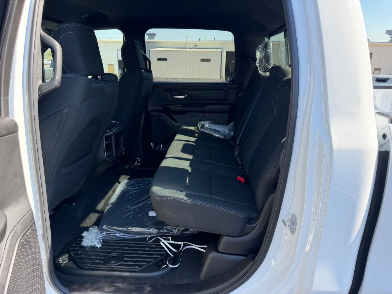 New 2026 RAM 1500 Express AWD/4WD image 9