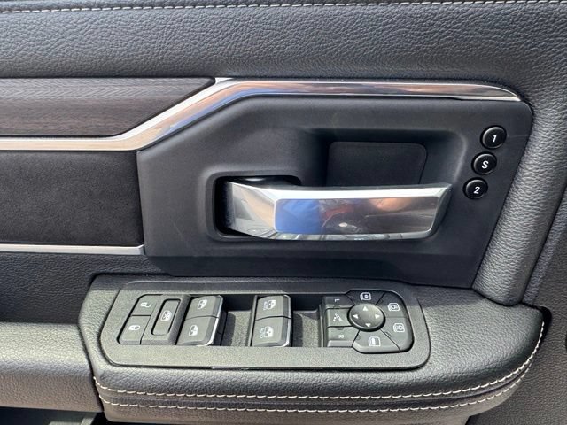 Certified 2026 RAM 3500 Laramie AWD/4WD image 9