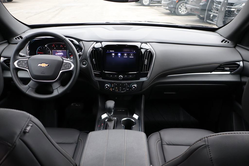Used 2023 Chevrolet Traverse LT image 42