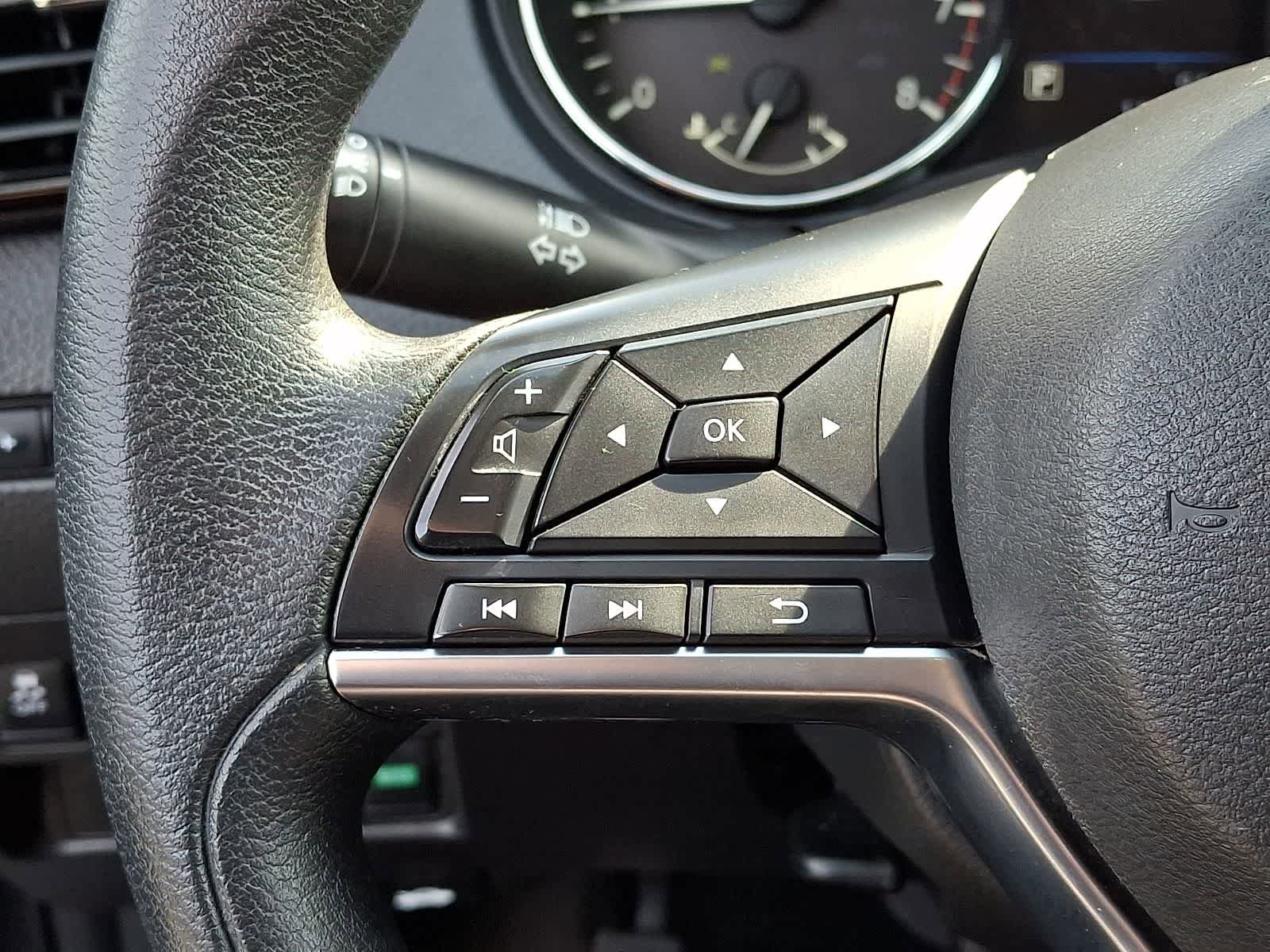 Used 2019 Nissan Rogue Sport S AWD/4WD image 20