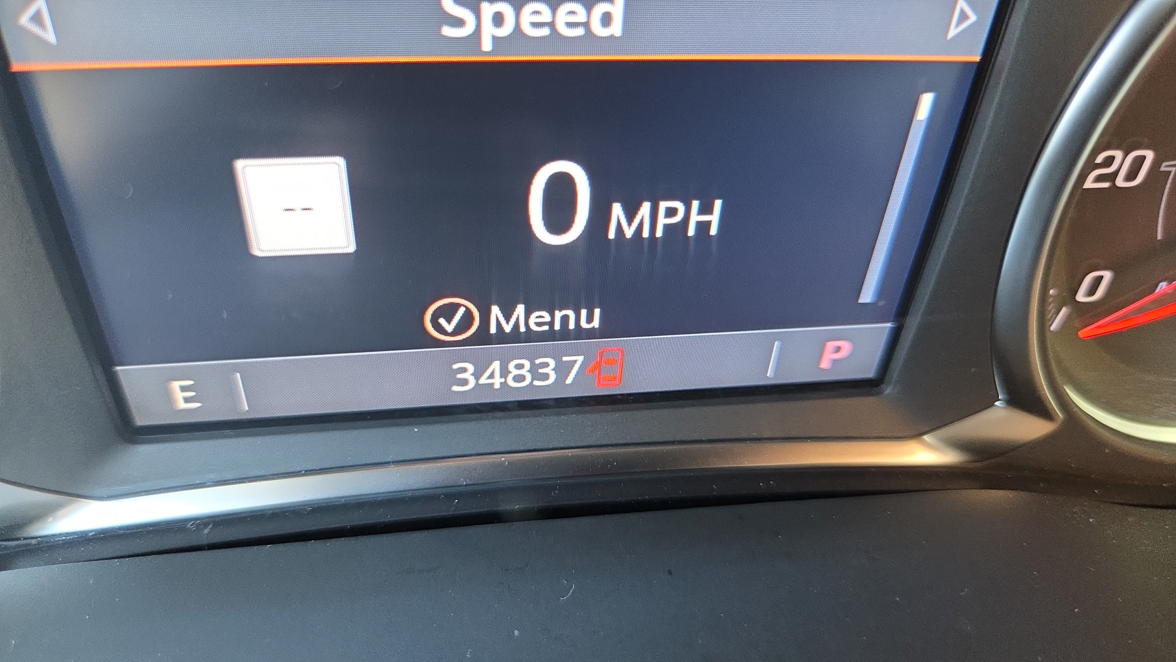 Certified 2023 GMC Acadia SLE w/ Driver Convenience Package FWD image 34
