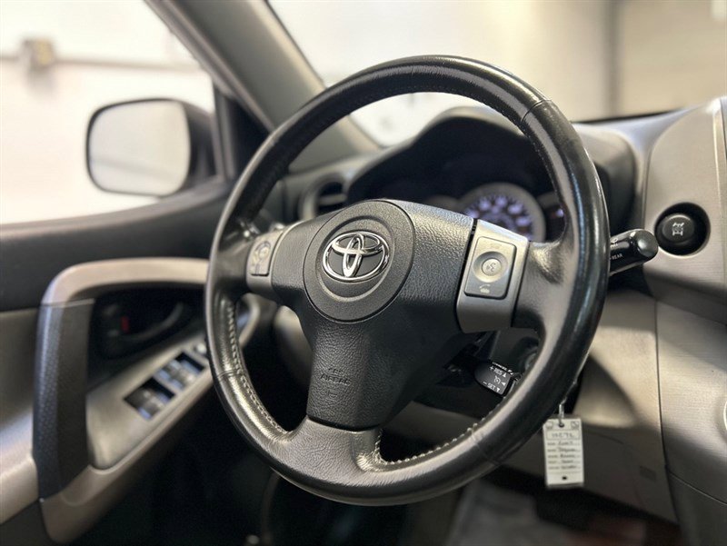 Used 2007 Toyota RAV4 Limited image 21