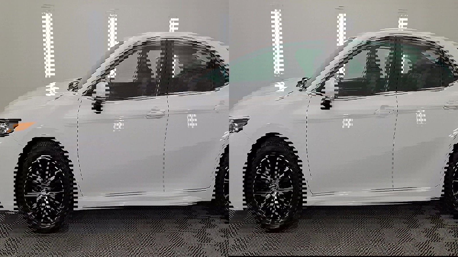 Certified 2024 Toyota Camry SE w/ Cold Weather Package image 9