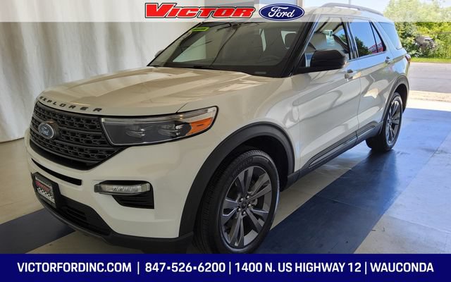 Used 2024 Ford Explorer XLT w/ Equipment Group 202A AWD/4WD image 1