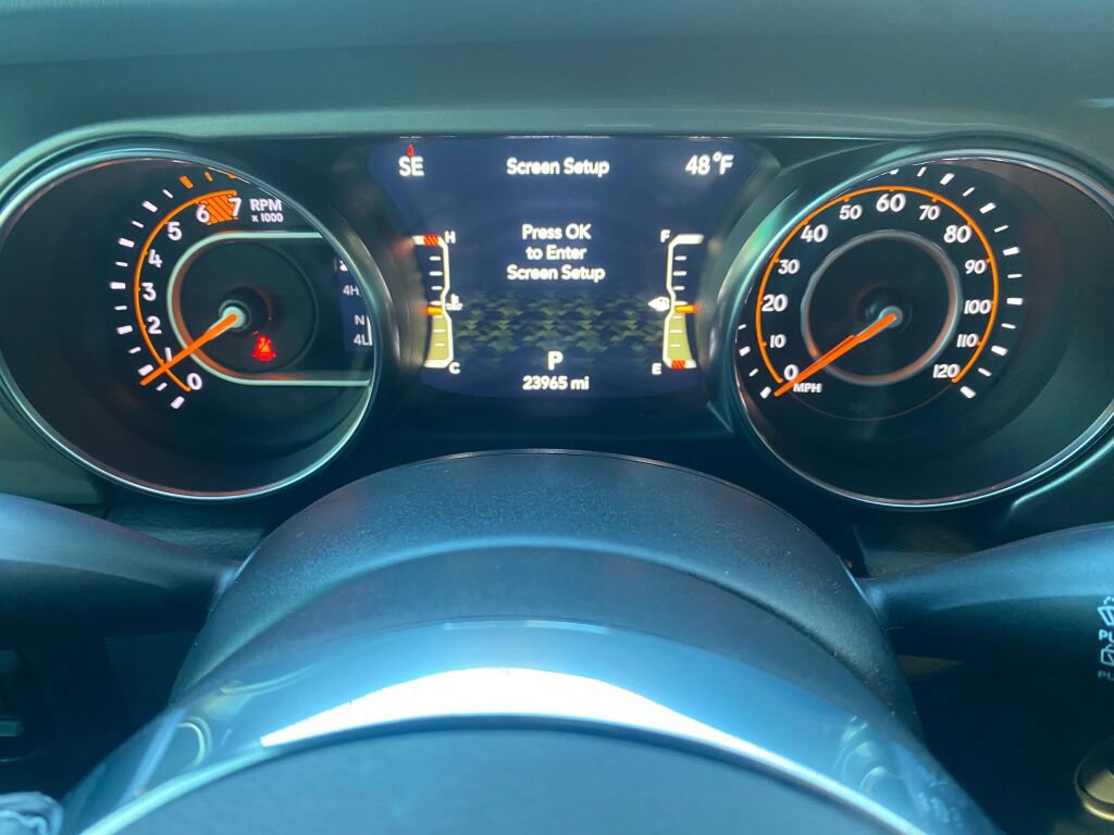 Used 2022 Jeep Wrangler Unlimited Sahara w/ Cold Weather Group image 12