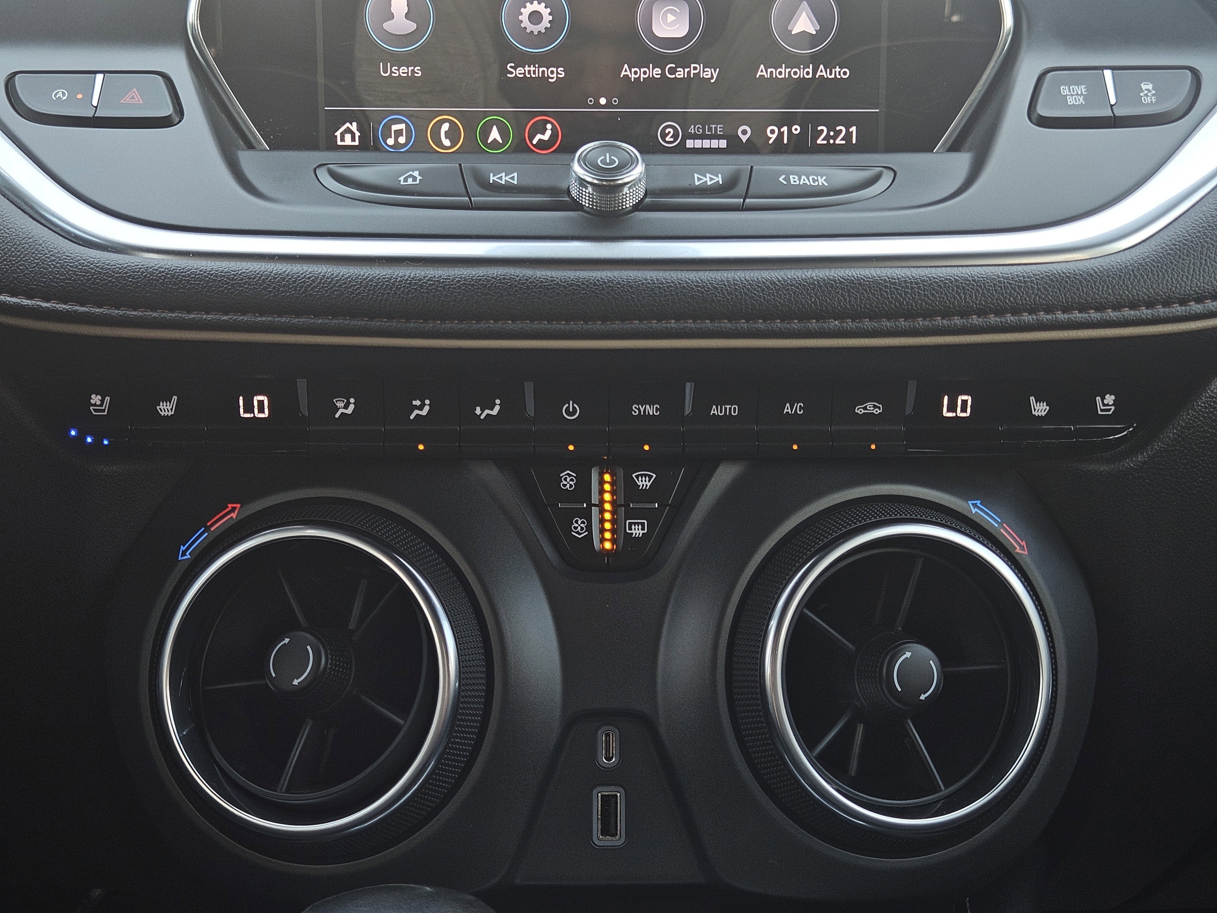Used 2022 Chevrolet Blazer Premier w/ Enhanced Convenience Package FWD image 16