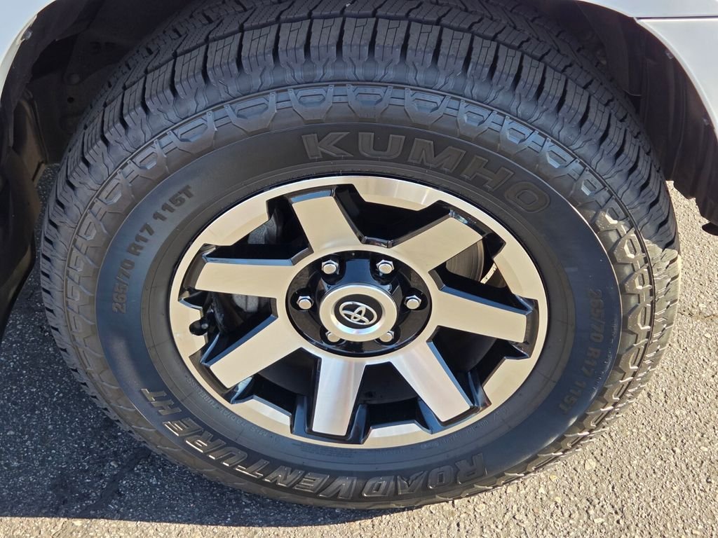 Used 2021 Toyota 4Runner SR5 RWD image 9