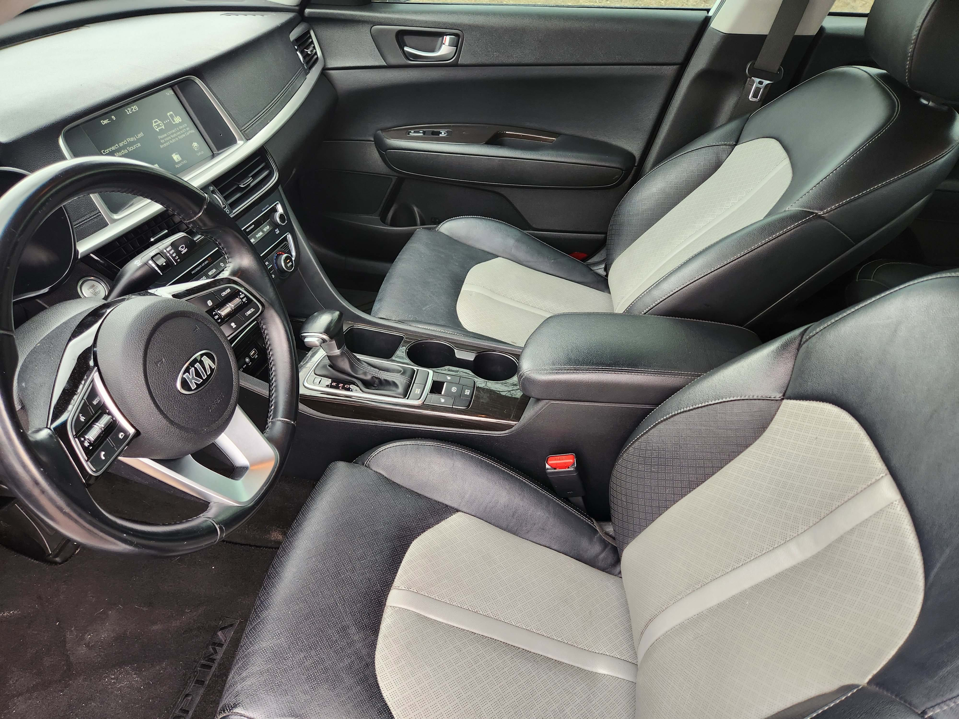 Used 2019 Kia Optima EX image 7