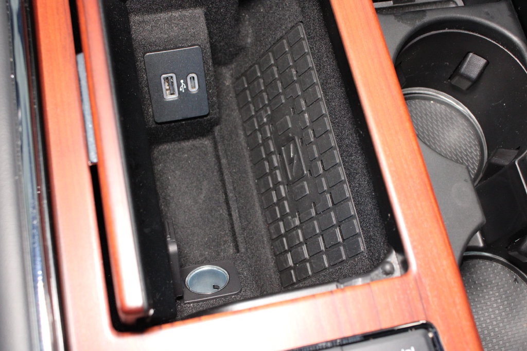 Used 2024 Lincoln Navigator Reserve AWD/4WD image 19