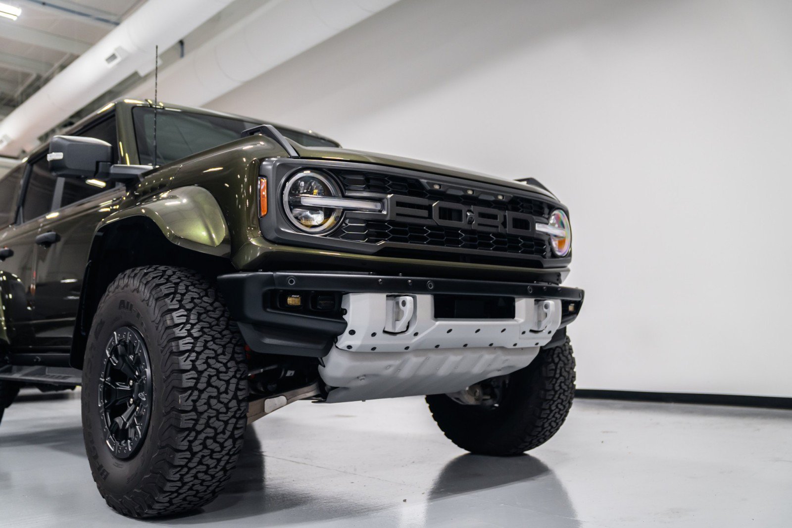 Used 2025 Ford Bronco Raptor AWD/4WD image 30