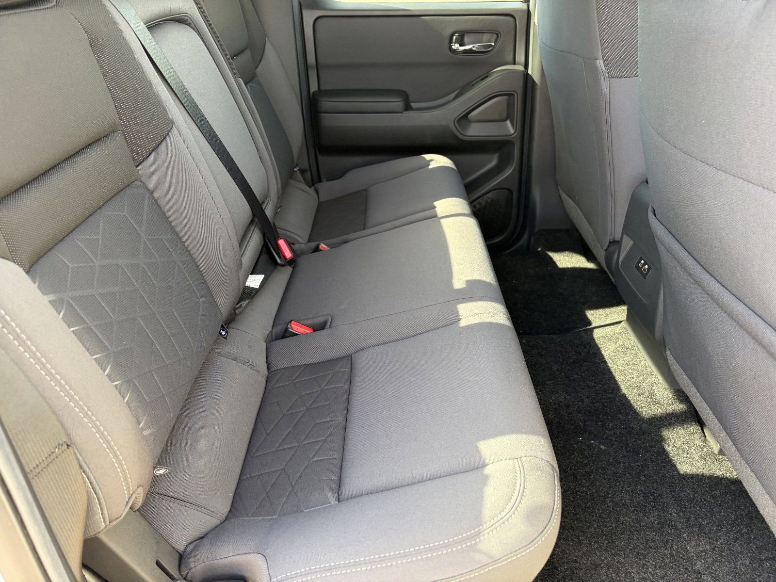 New 2026 Nissan Frontier SV w/ Tow Package AWD/4WD image 14