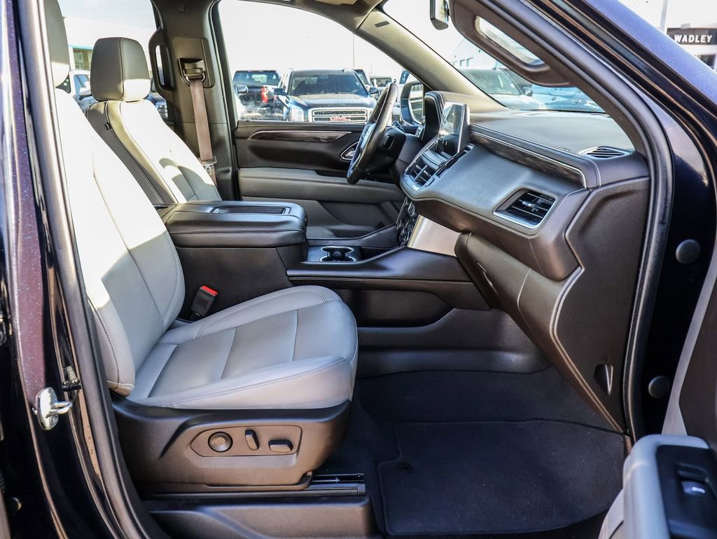 Used 2022 Chevrolet Tahoe LT w/ LT Signature Package image 13