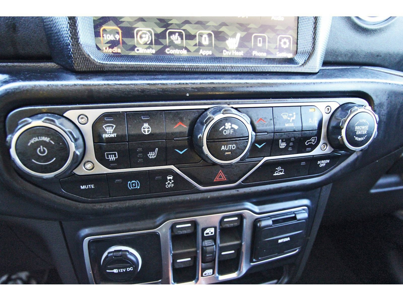 Used 2023 Jeep Wrangler Sahara 4xe w/ Cold Weather Group image 26