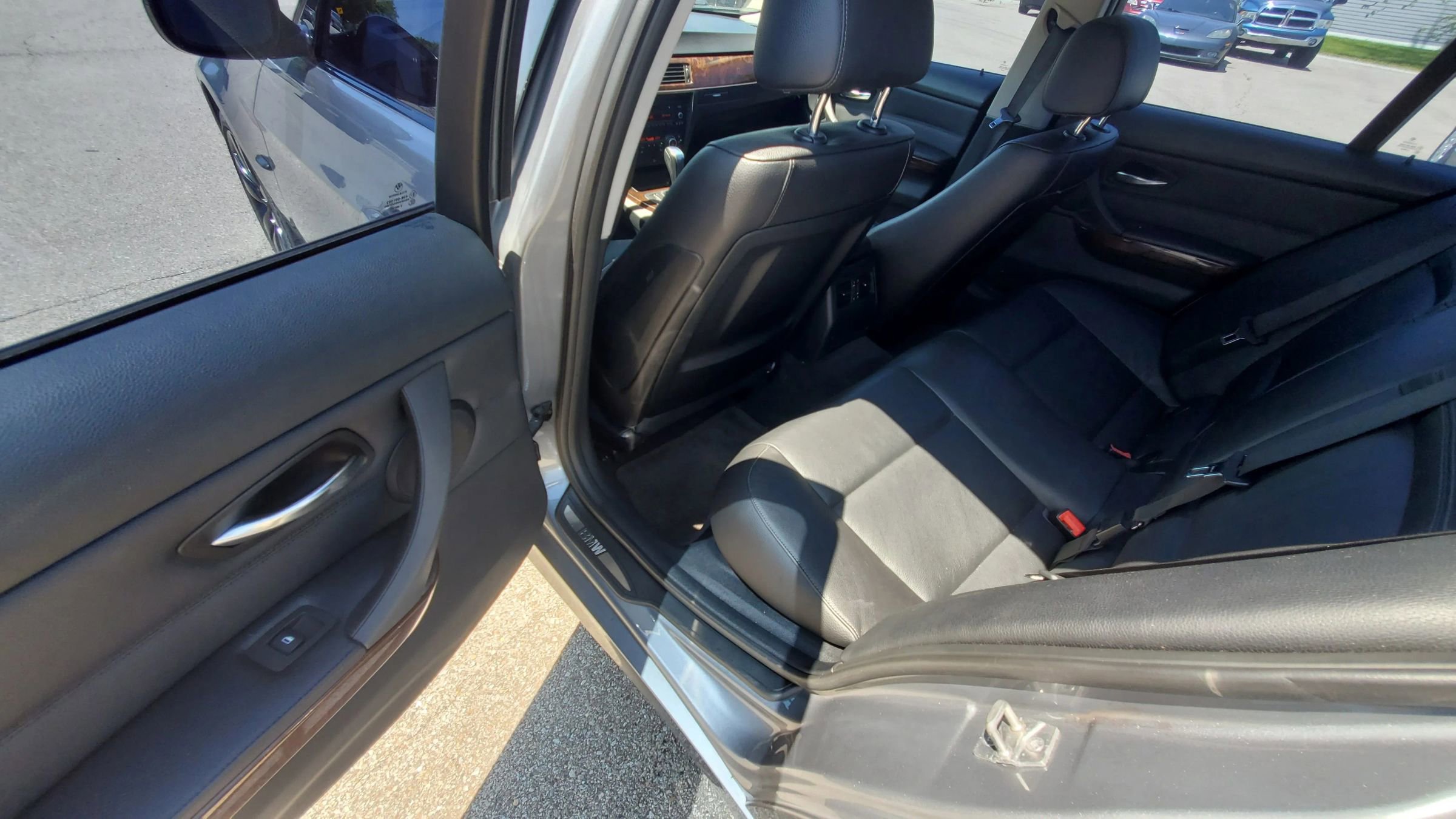 Used 2011 BMW 335i xDrive Sedan image 14