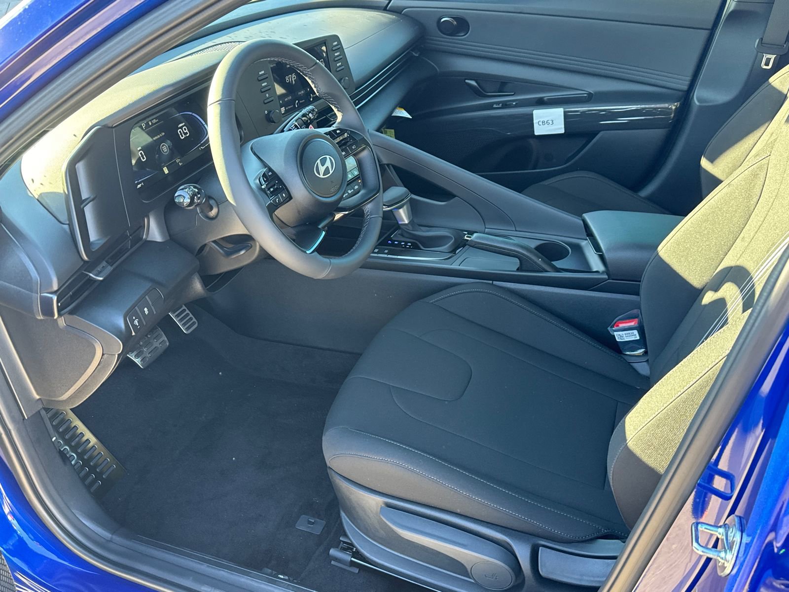 Certified 2025 Hyundai Elantra Sport image 9