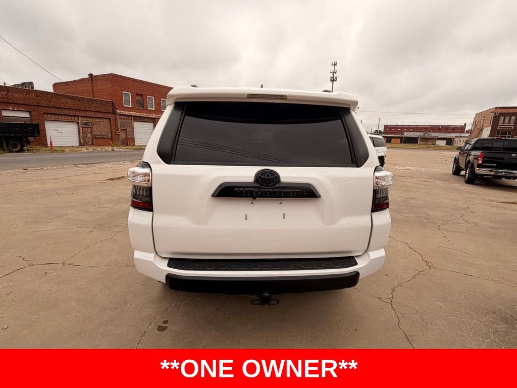 Used 2021 Toyota 4Runner TRD Off-Road Premium w/ Moonroof Package AWD/4WD image 4