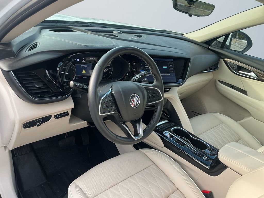Used 2022 Buick Envision Avenir w/ Technology Package II image 10