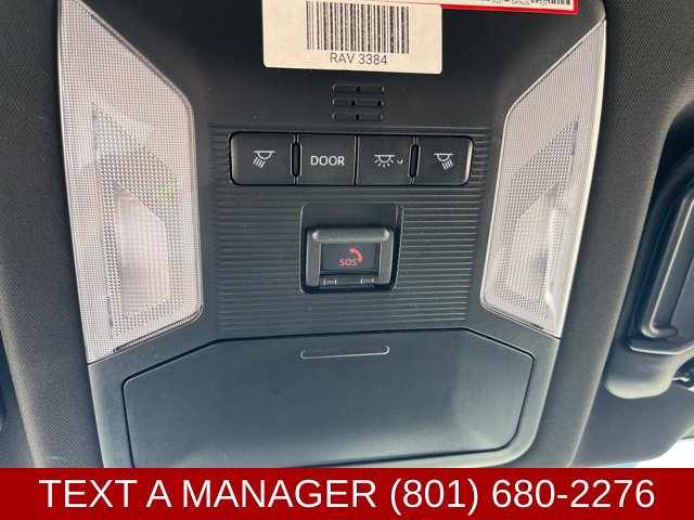 Used 2025 Toyota RAV4 SE AWD/4WD image 29